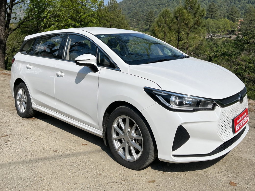 BYD e6