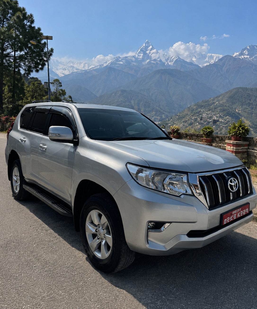 Toyota Land Cruiser Prado TX — view 1